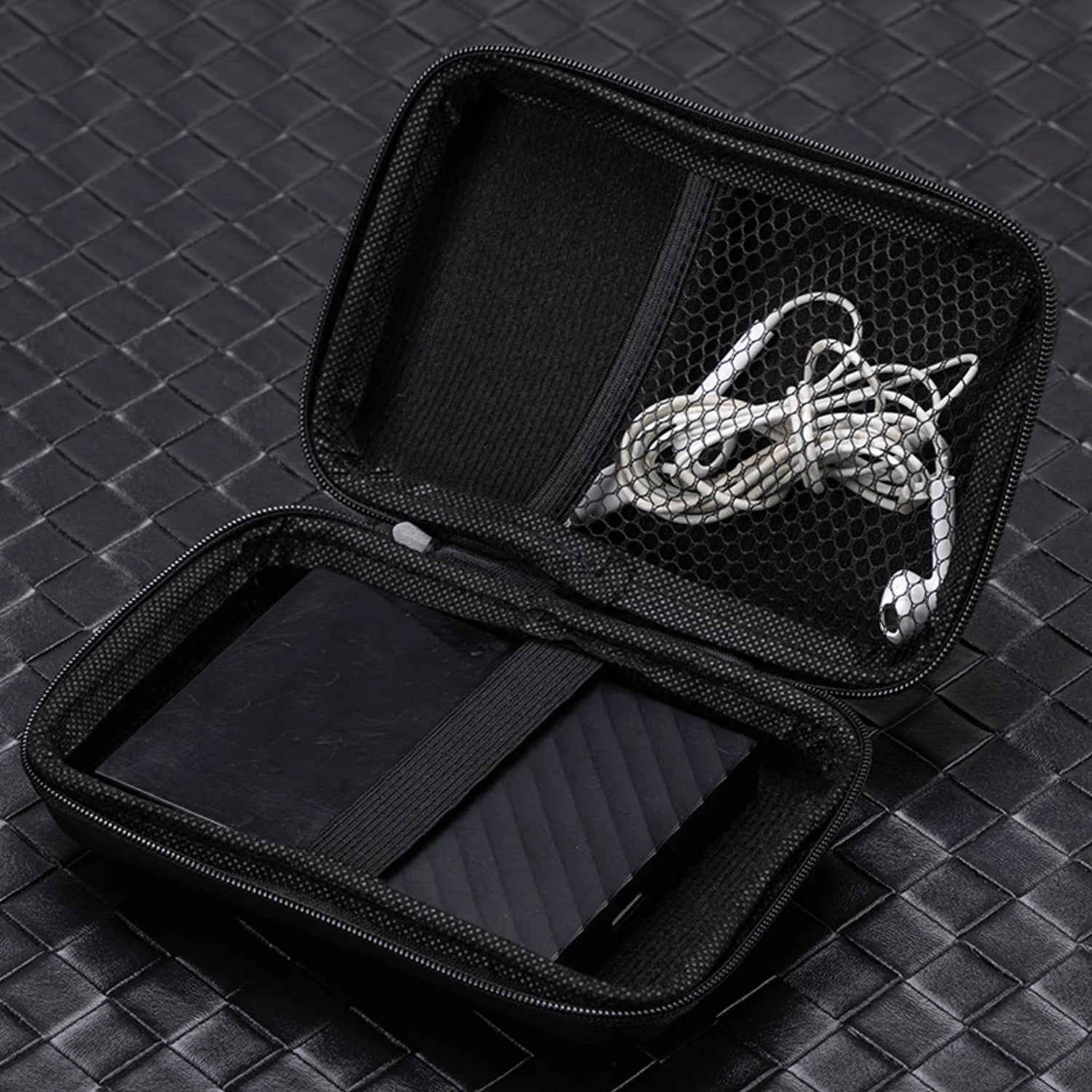 RetroPro™ Travel & Protection Set – Case + 3 Screen Guards - Supreme Trendz